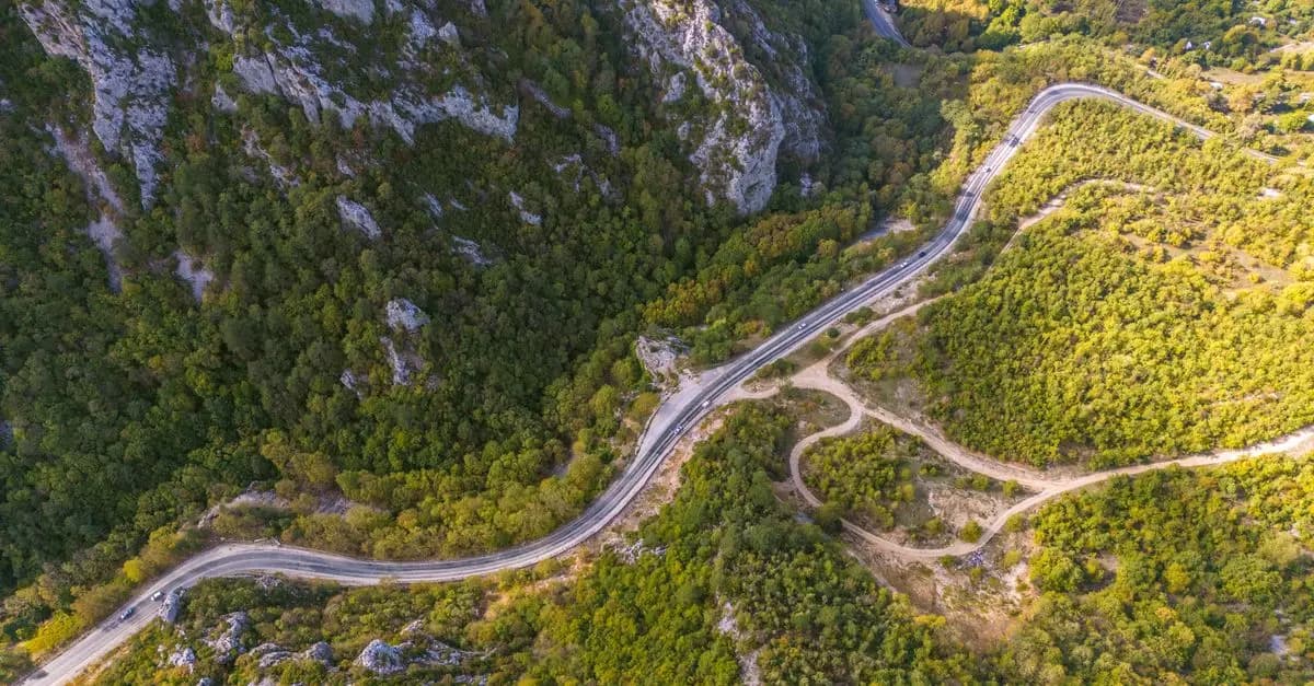 5 itinéraires insolites en France à explorer absolument