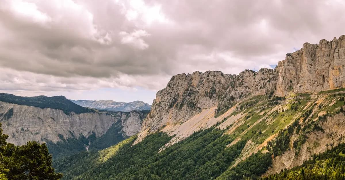 À la découverte des itinéraires insolites en montagne