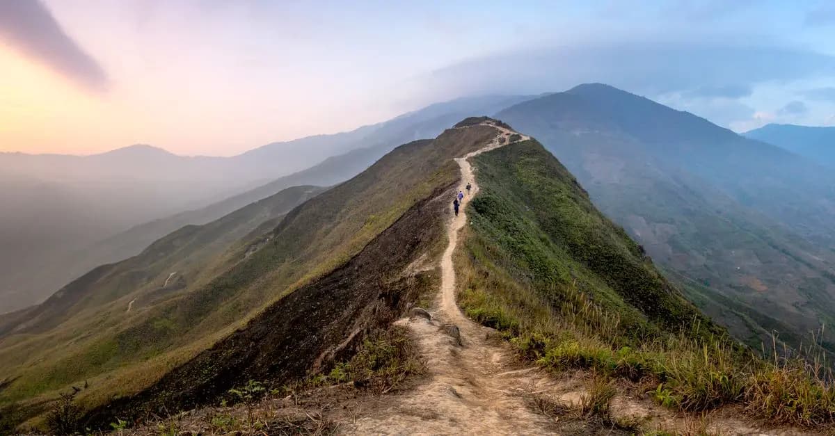 Sur les traces des volcans endormis : itinéraires à explorer