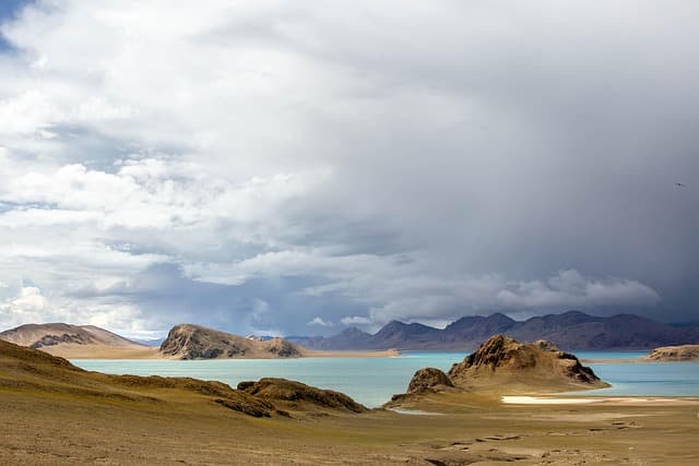 5 Destinations Insolites pour Échapper aux Foule